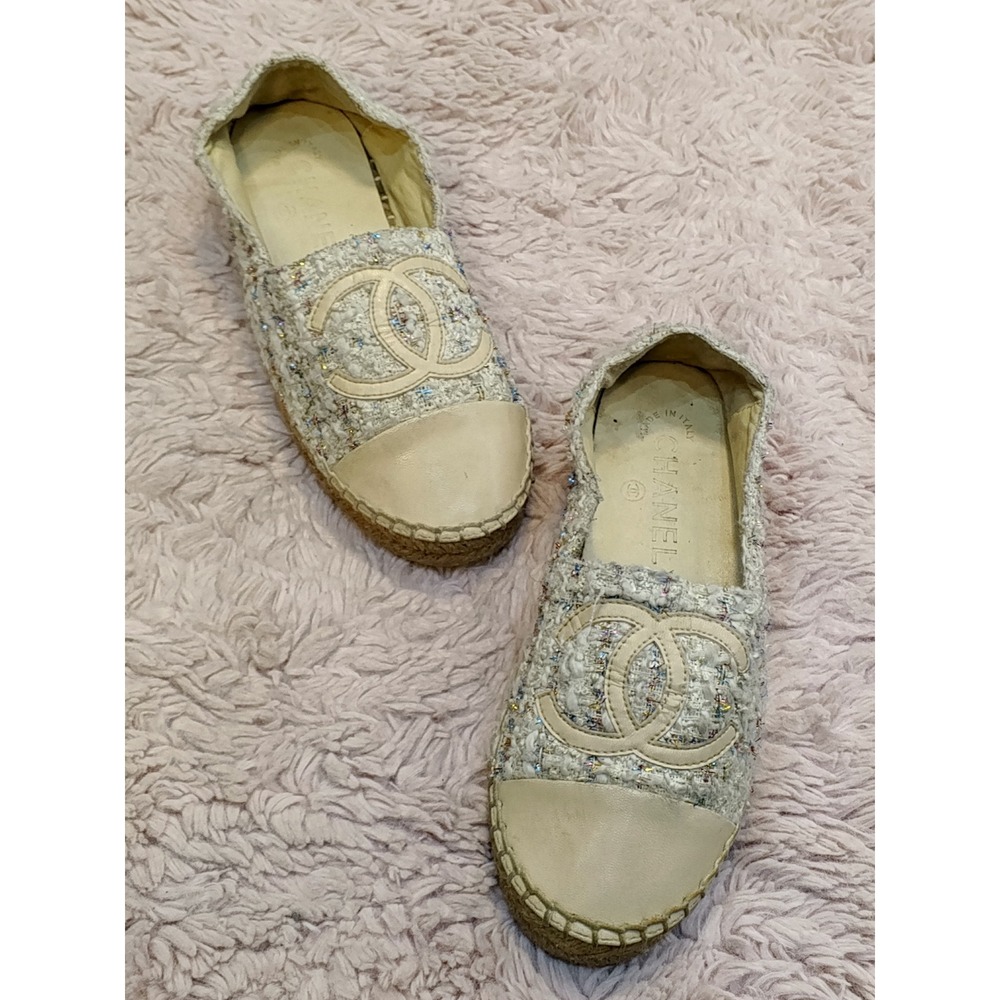Chanel Multi Color Tweed Leather CC‎ Logo Espadrilles Cream Flats Size 38 Italy